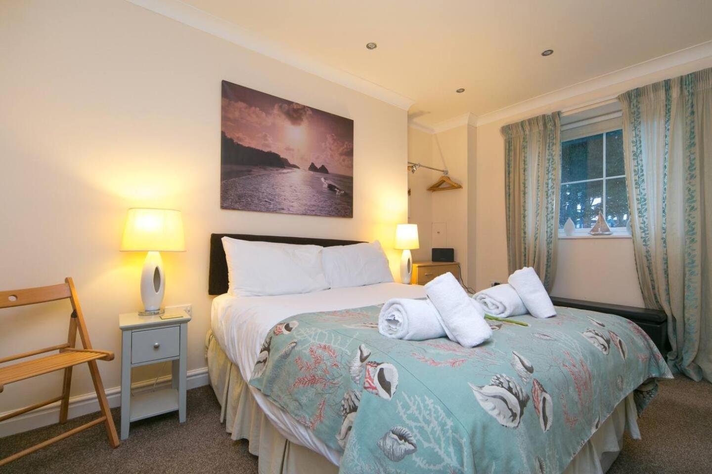 Pass The Keys Hafan Stylish 2 Bedroom Sea View Apartment Pwllheli Eksteriør billede