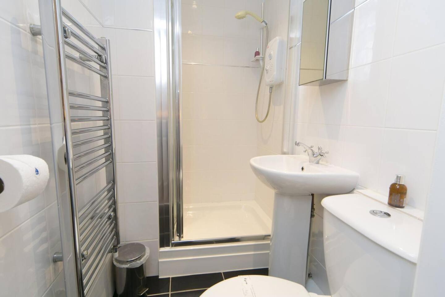 Pass The Keys Hafan Stylish 2 Bedroom Sea View Apartment Pwllheli Eksteriør billede