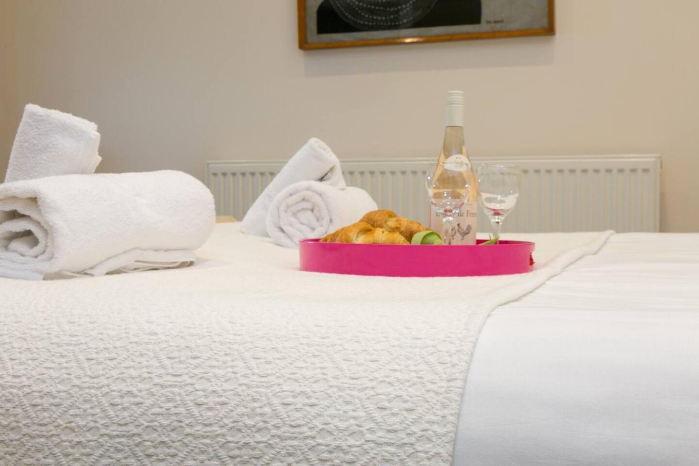 Pass The Keys Hafan Stylish 2 Bedroom Sea View Apartment Pwllheli Eksteriør billede