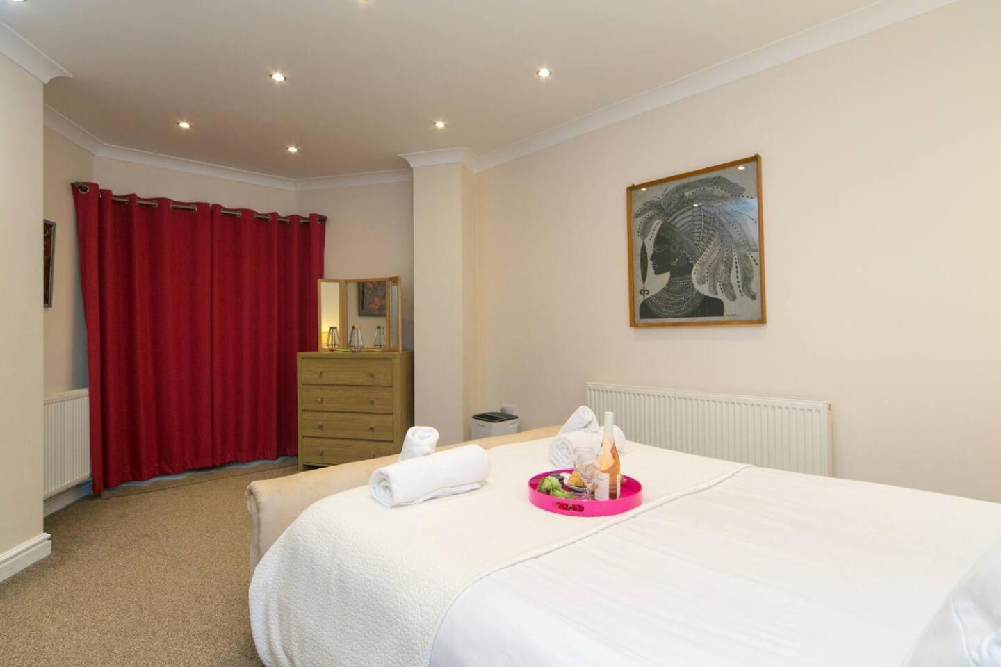 Pass The Keys Hafan Stylish 2 Bedroom Sea View Apartment Pwllheli Eksteriør billede