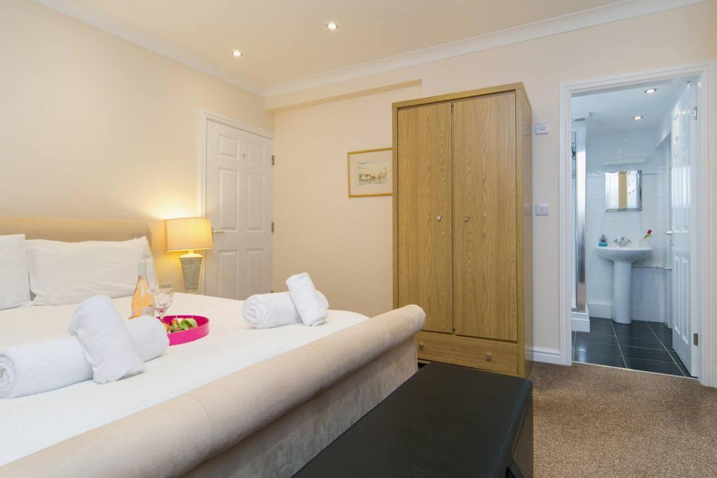 Pass The Keys Hafan Stylish 2 Bedroom Sea View Apartment Pwllheli Eksteriør billede