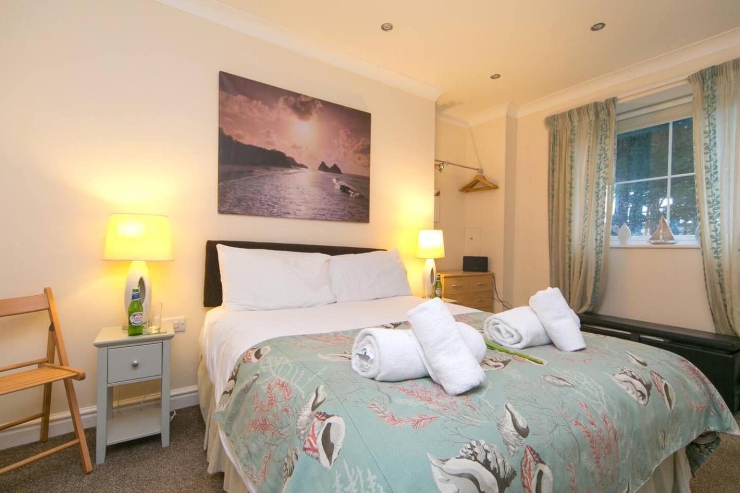 Pass The Keys Hafan Stylish 2 Bedroom Sea View Apartment Pwllheli Eksteriør billede
